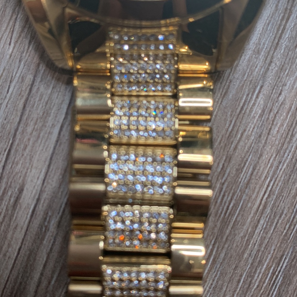 Watch - Picture 2 of 2